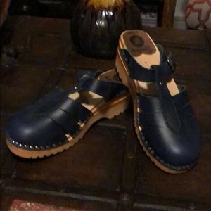 Troentorp Clog - Navy Blue Size 38
